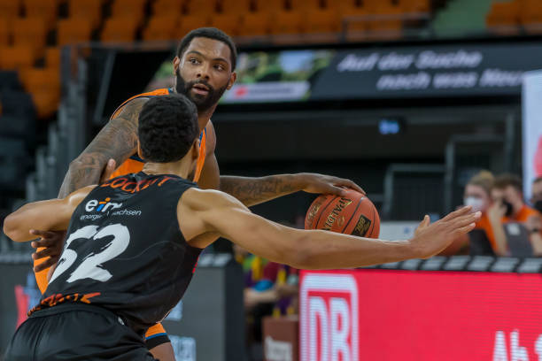 中国男澳大利亚.