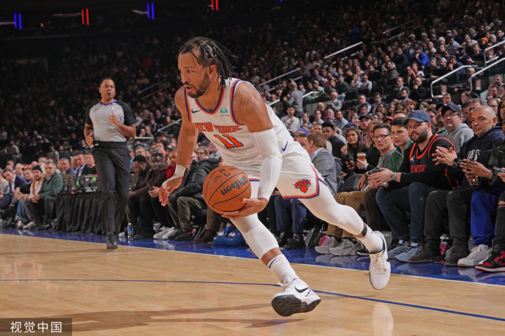 回馈家乡！弗拉格举办篮球训练营 与小球员一起打球疯狂暴扣